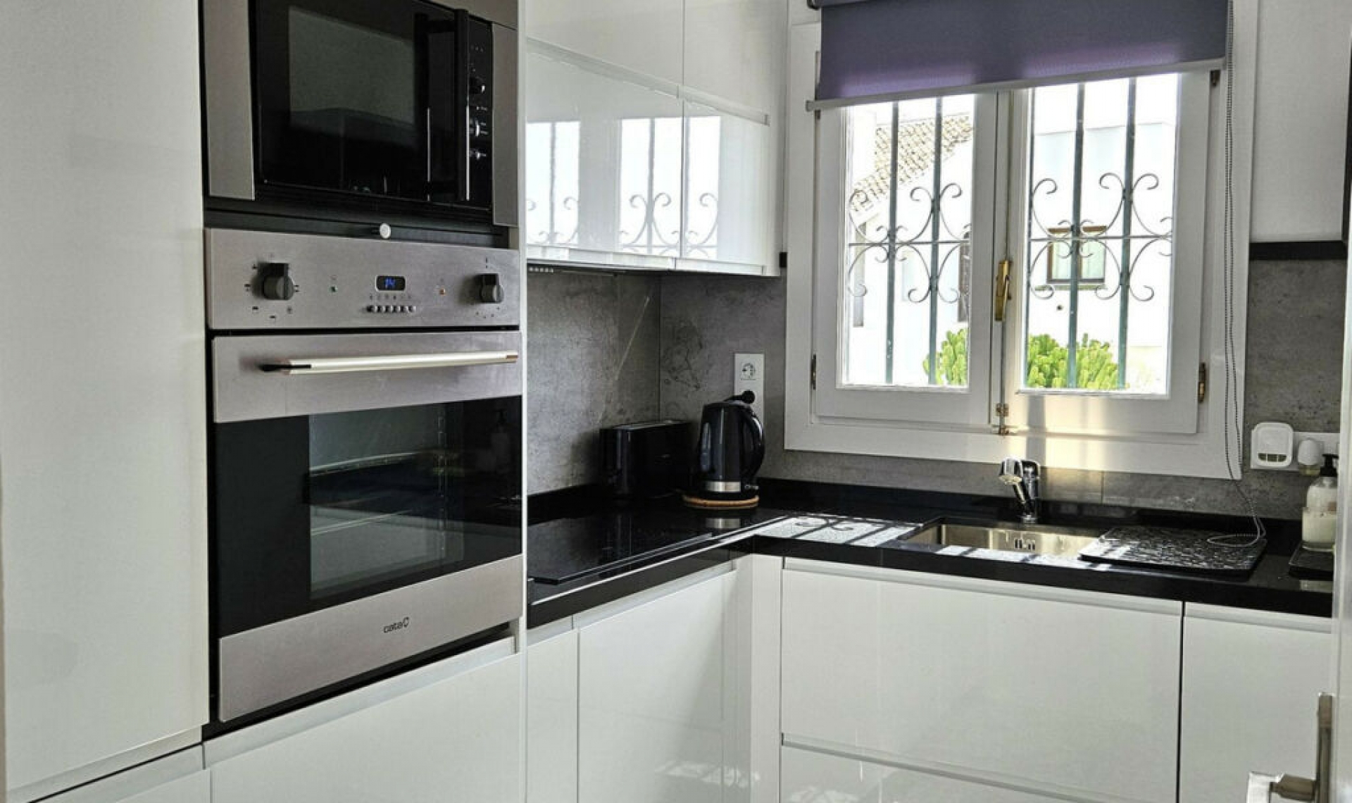 Resale - House -
Mijas Golf