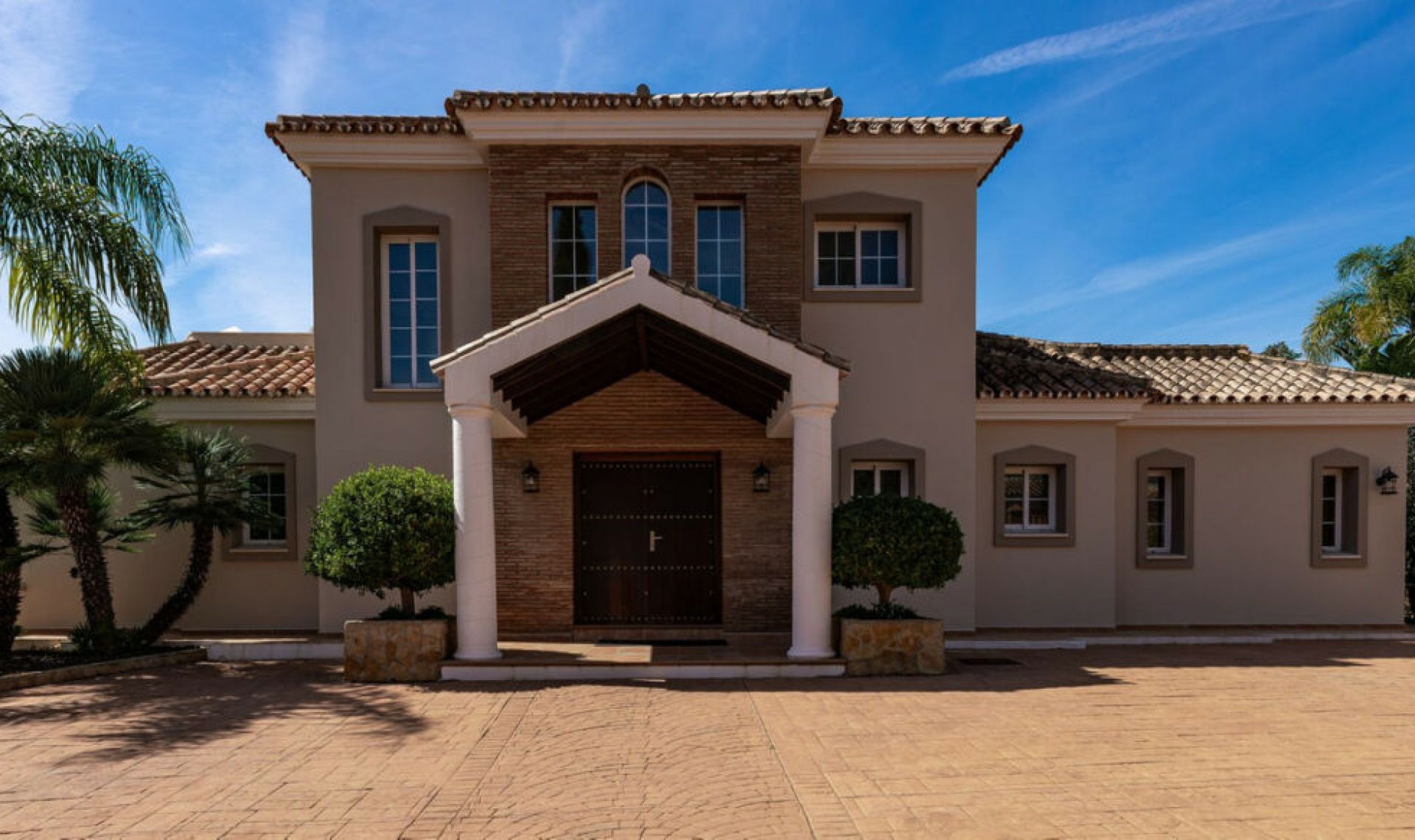 Resale - House -
Mijas Golf