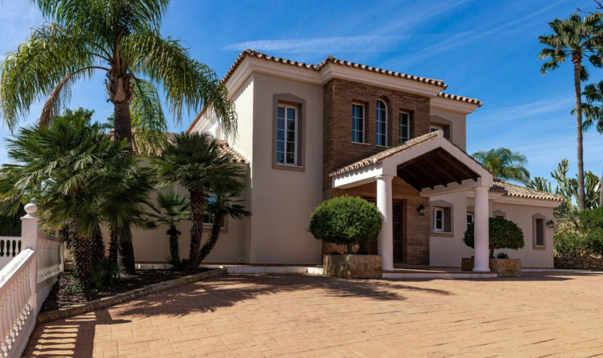 Resale - House -
Mijas Golf