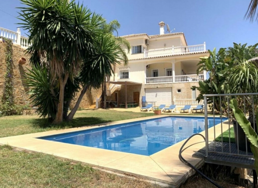 Resale - House -
Mijas Golf