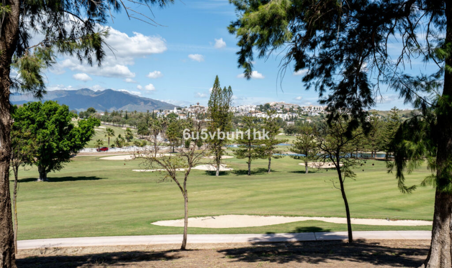 Resale - House -
Mijas Golf