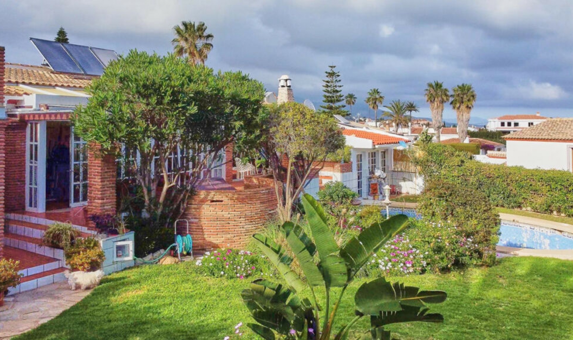 Resale - House -
Mijas