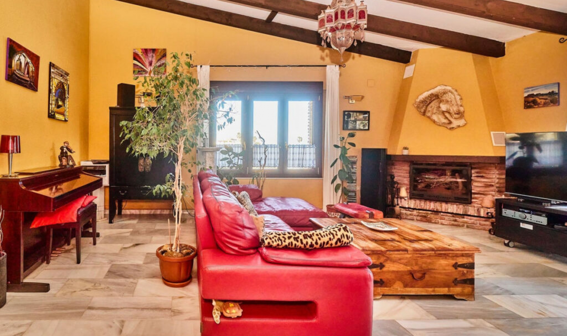 Resale - House -
Mijas
