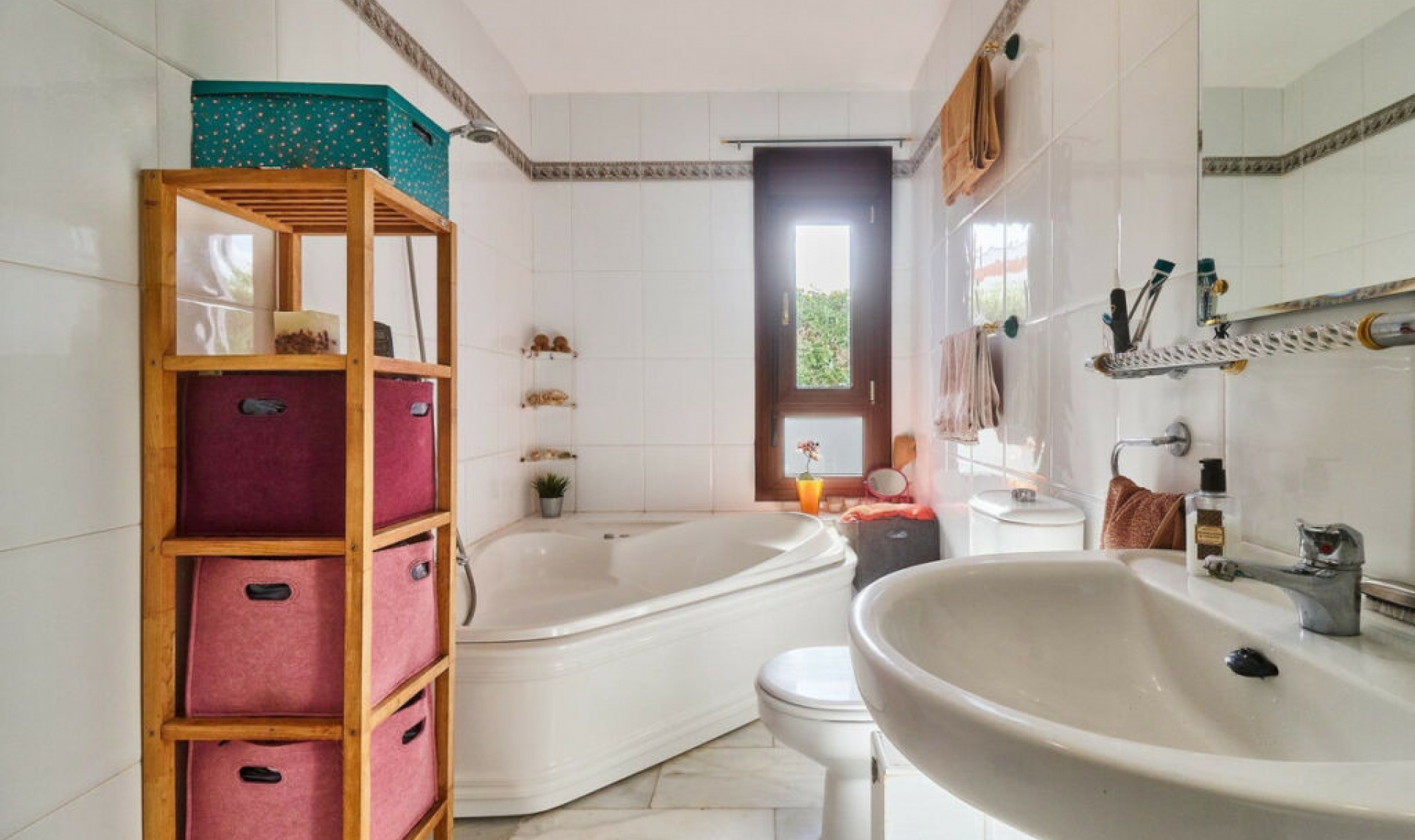 Resale - House -
Mijas
