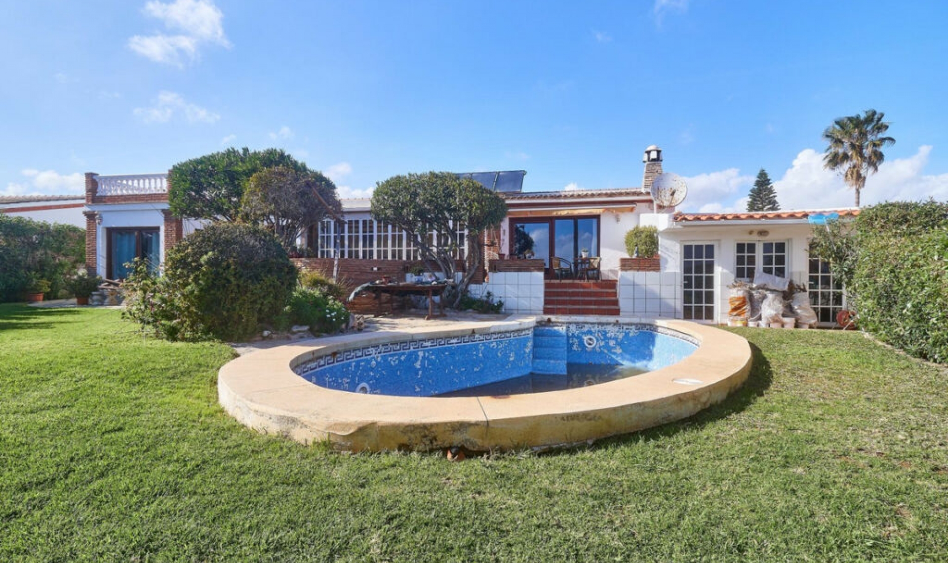 Resale - House -
Mijas