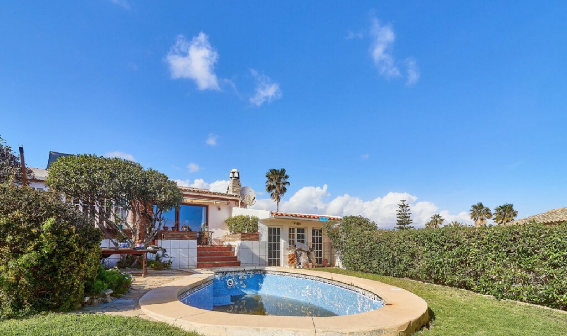 Resale - House -
Mijas