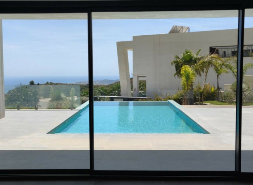 Resale - House -
Mijas