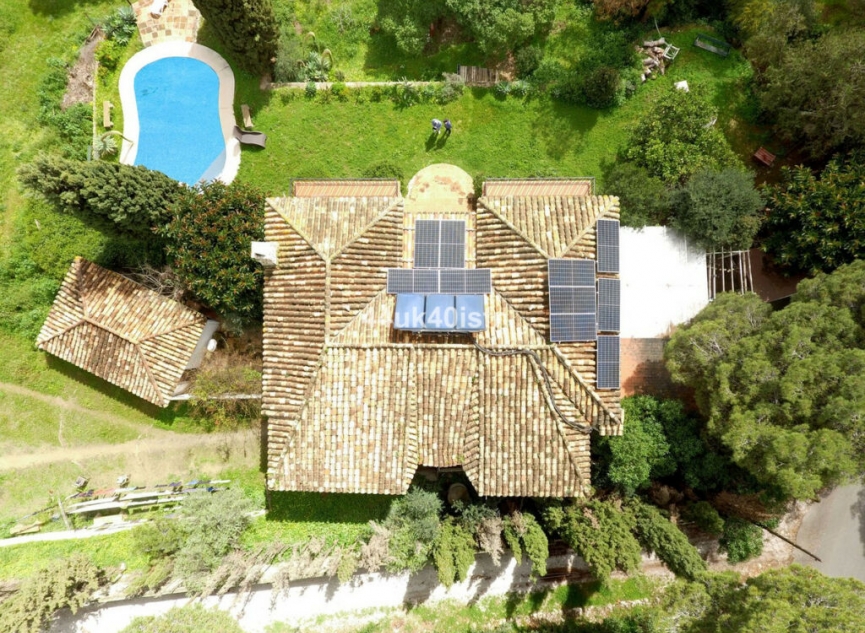 Resale - House -
Mijas