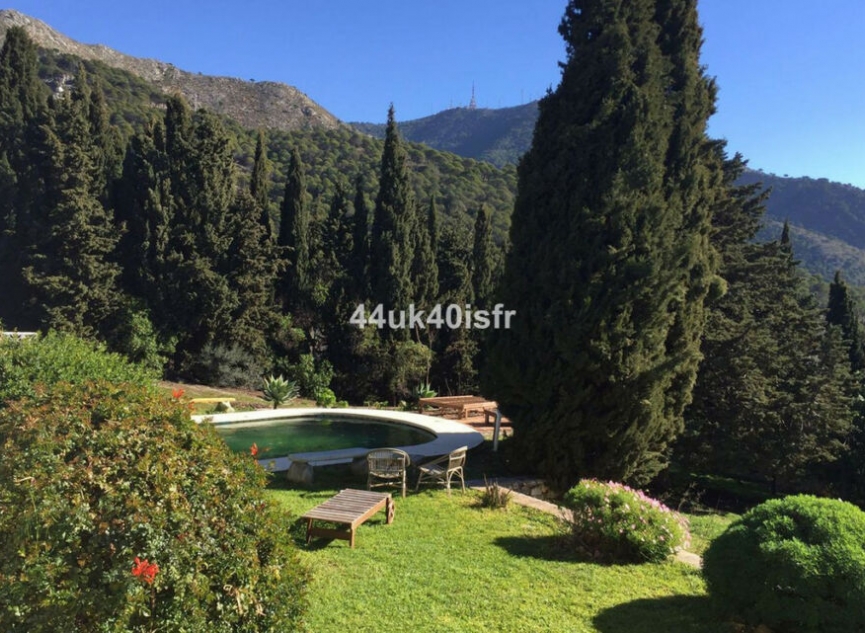 Resale - House -
Mijas