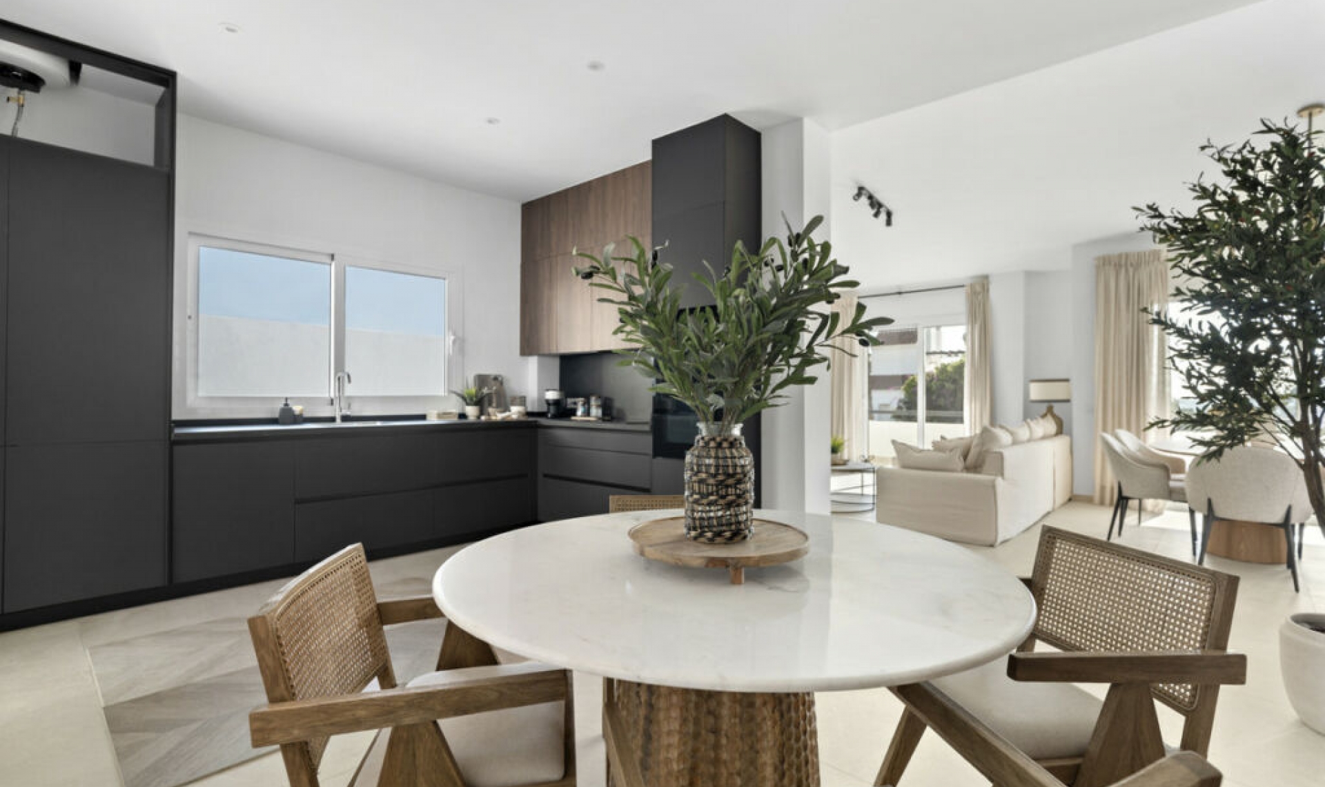 Resale - House -
Mijas