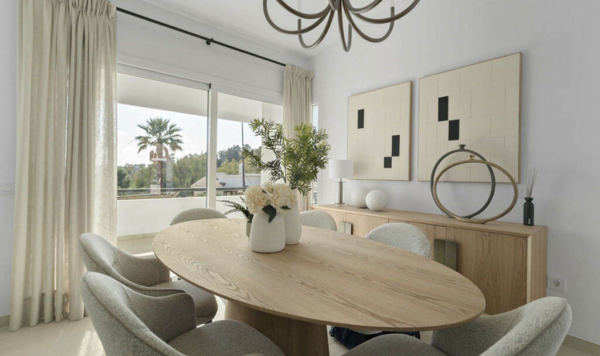 Resale - House -
Mijas