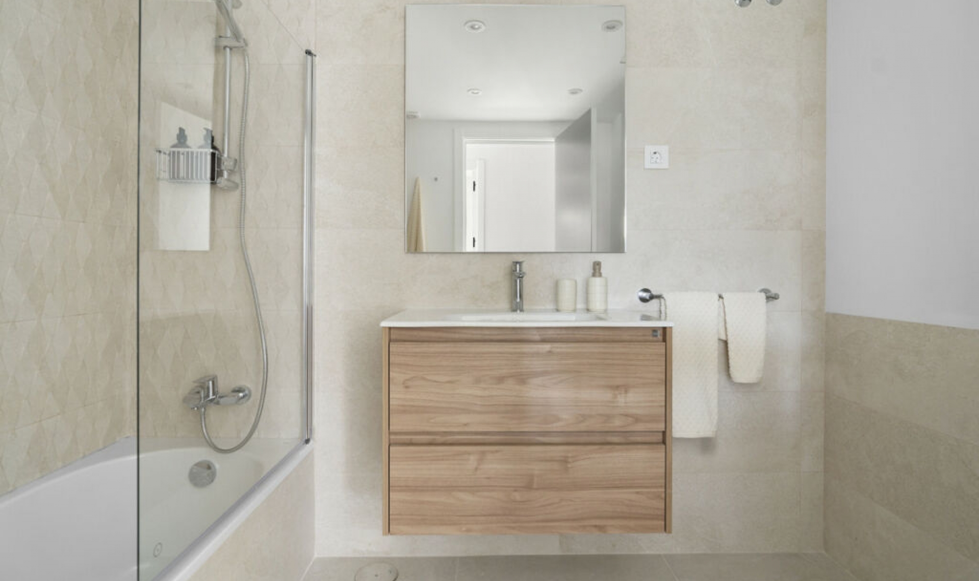 Resale - House -
Mijas