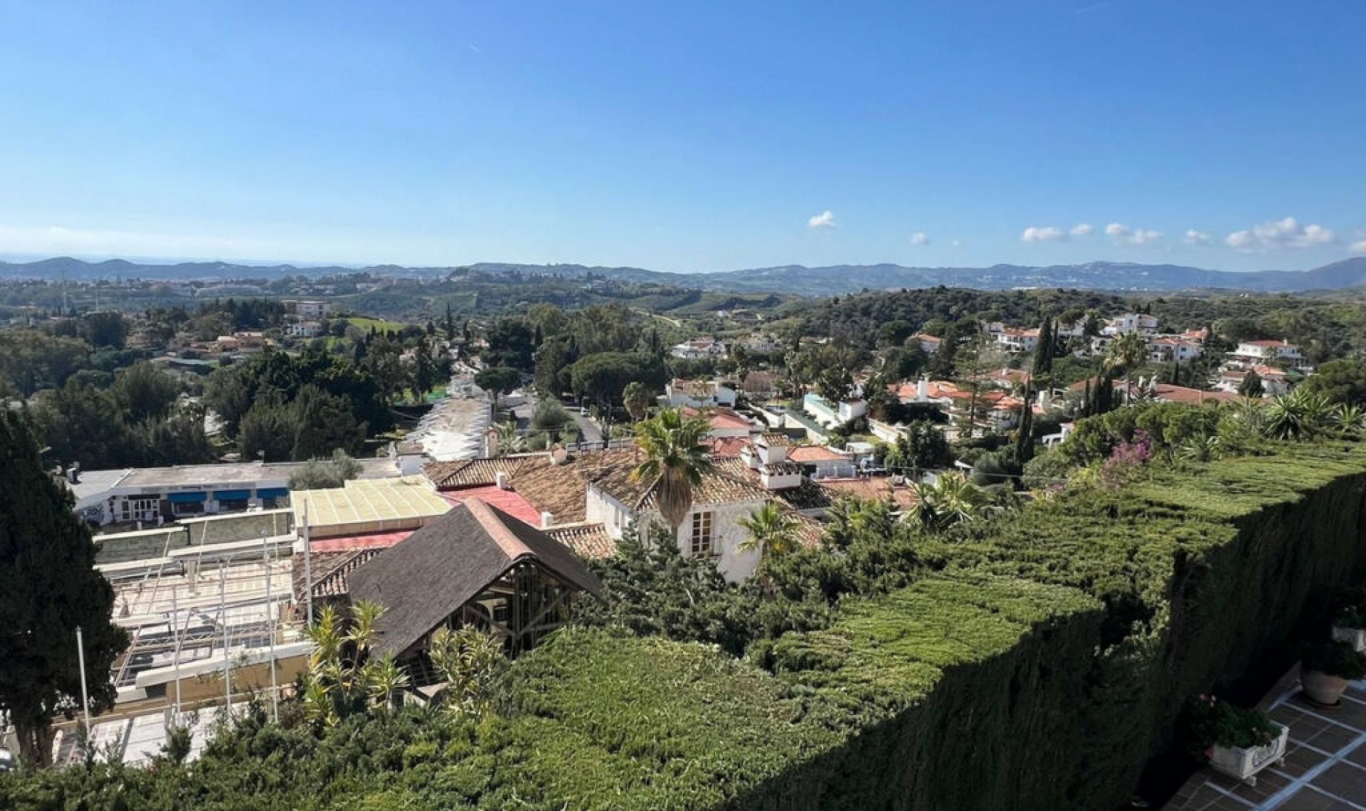 Resale - House -
Mijas