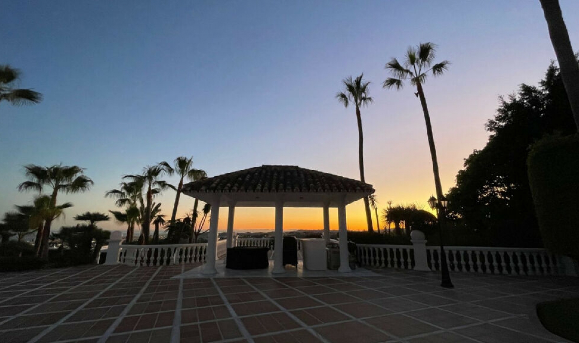 Resale - House -
Mijas