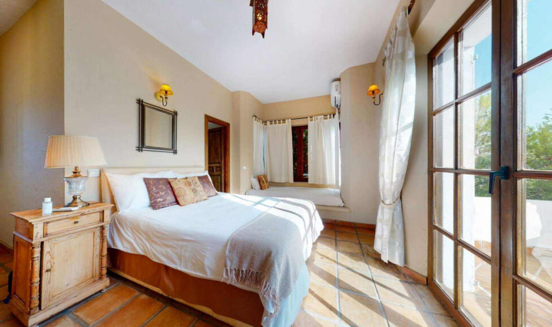 Resale - House -
Mijas