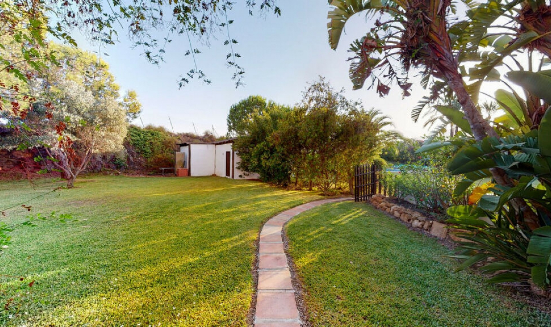 Resale - House -
Mijas