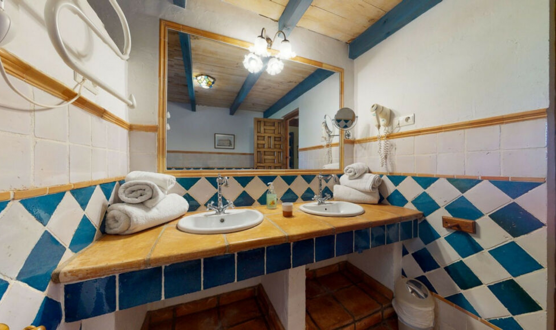 Resale - House -
Mijas
