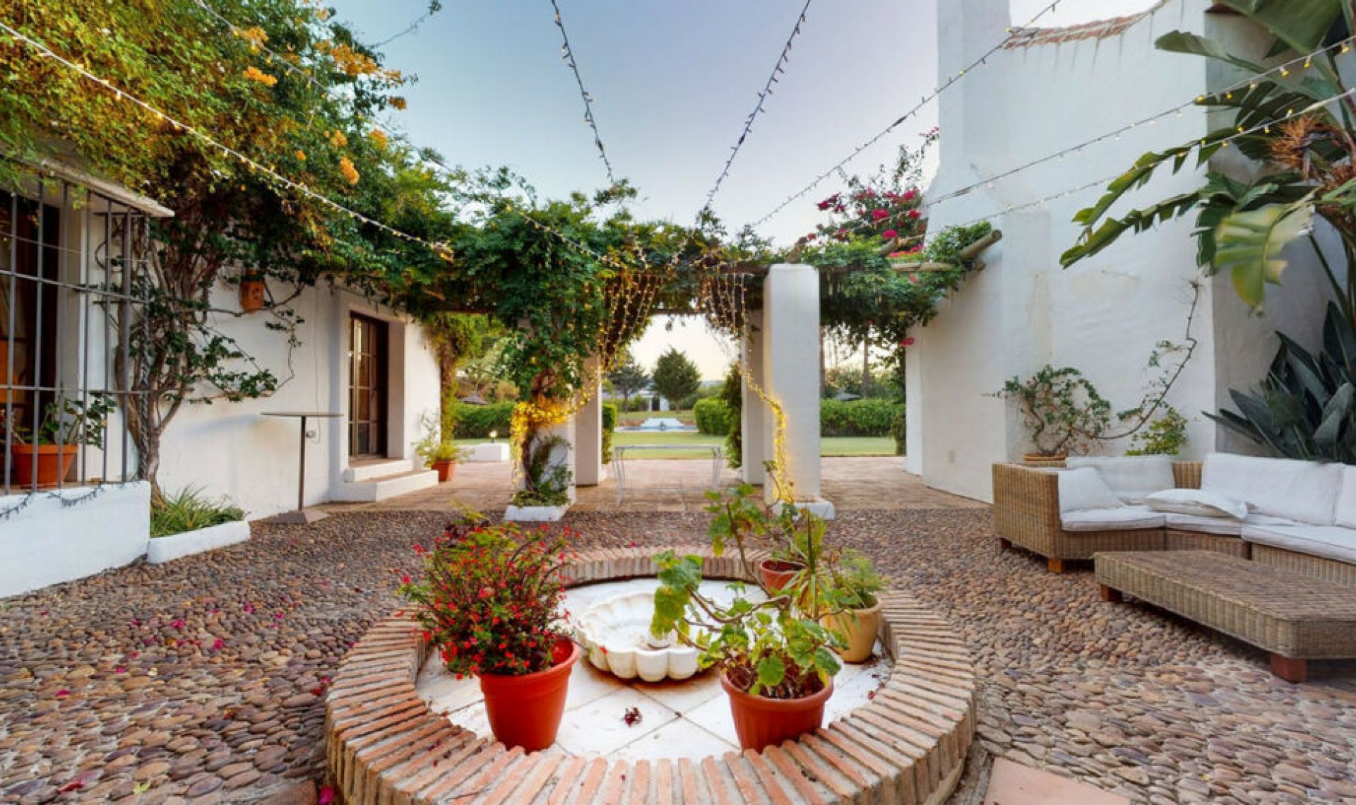 Resale - House -
Mijas