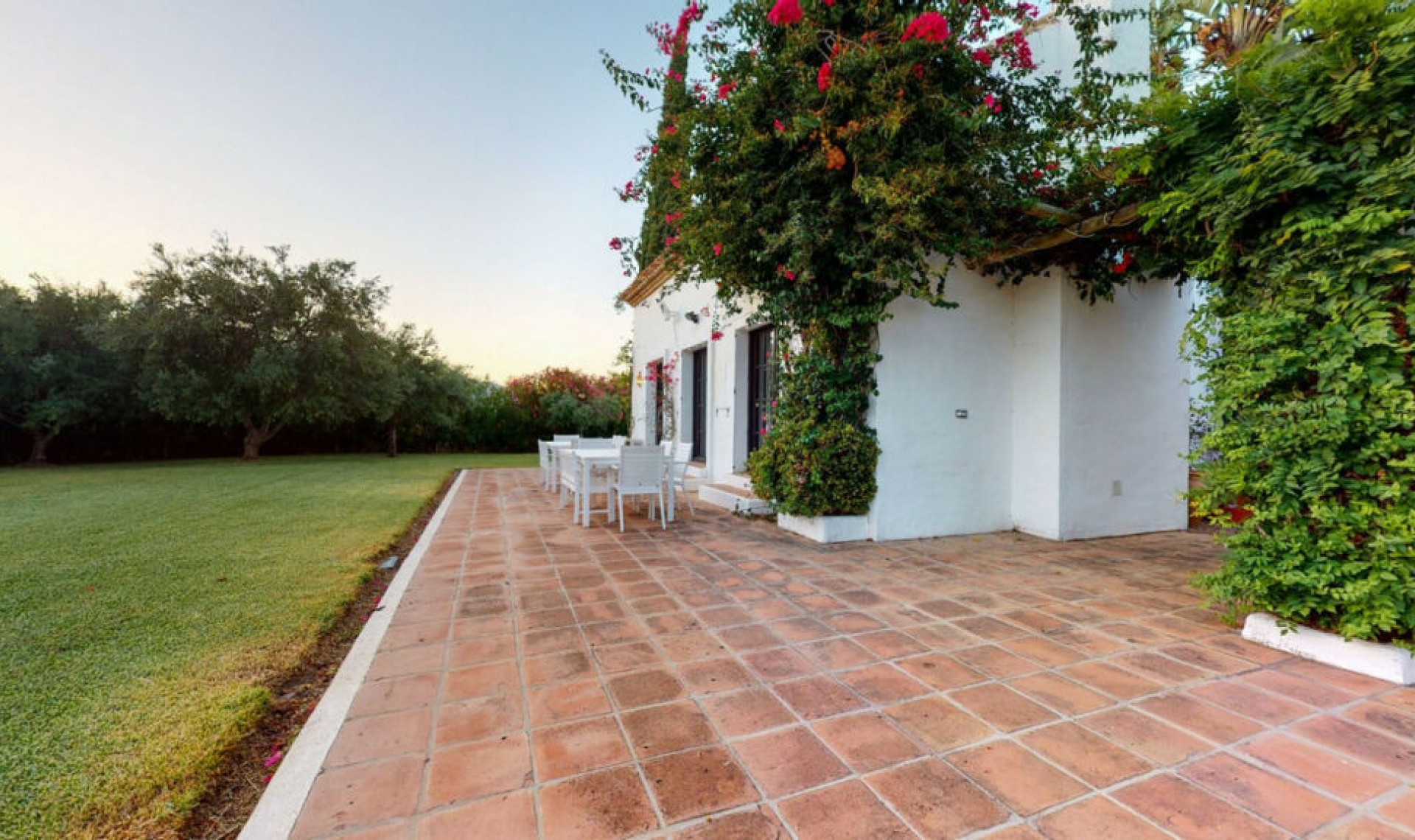 Resale - House -
Mijas