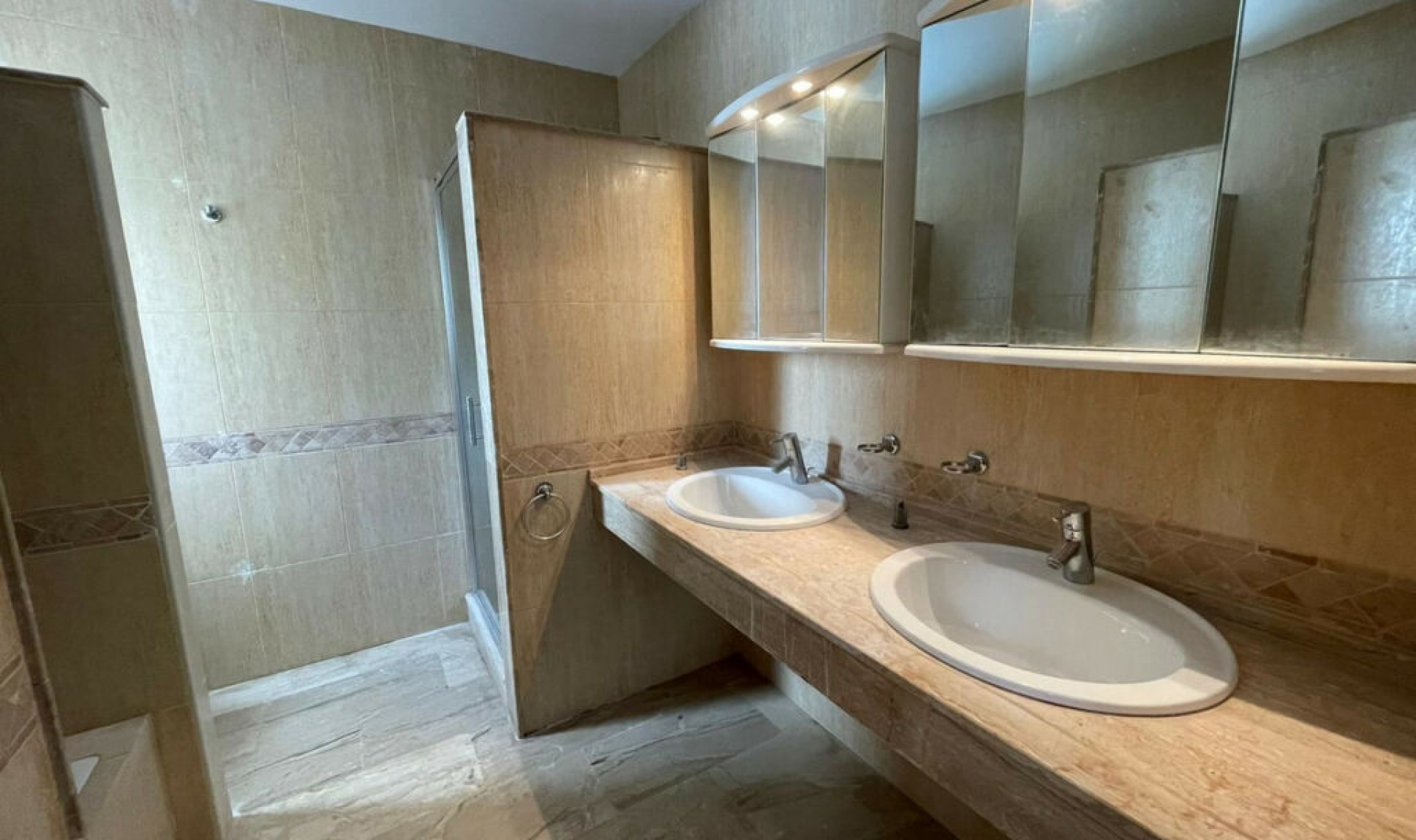 Resale - House -
Mijas