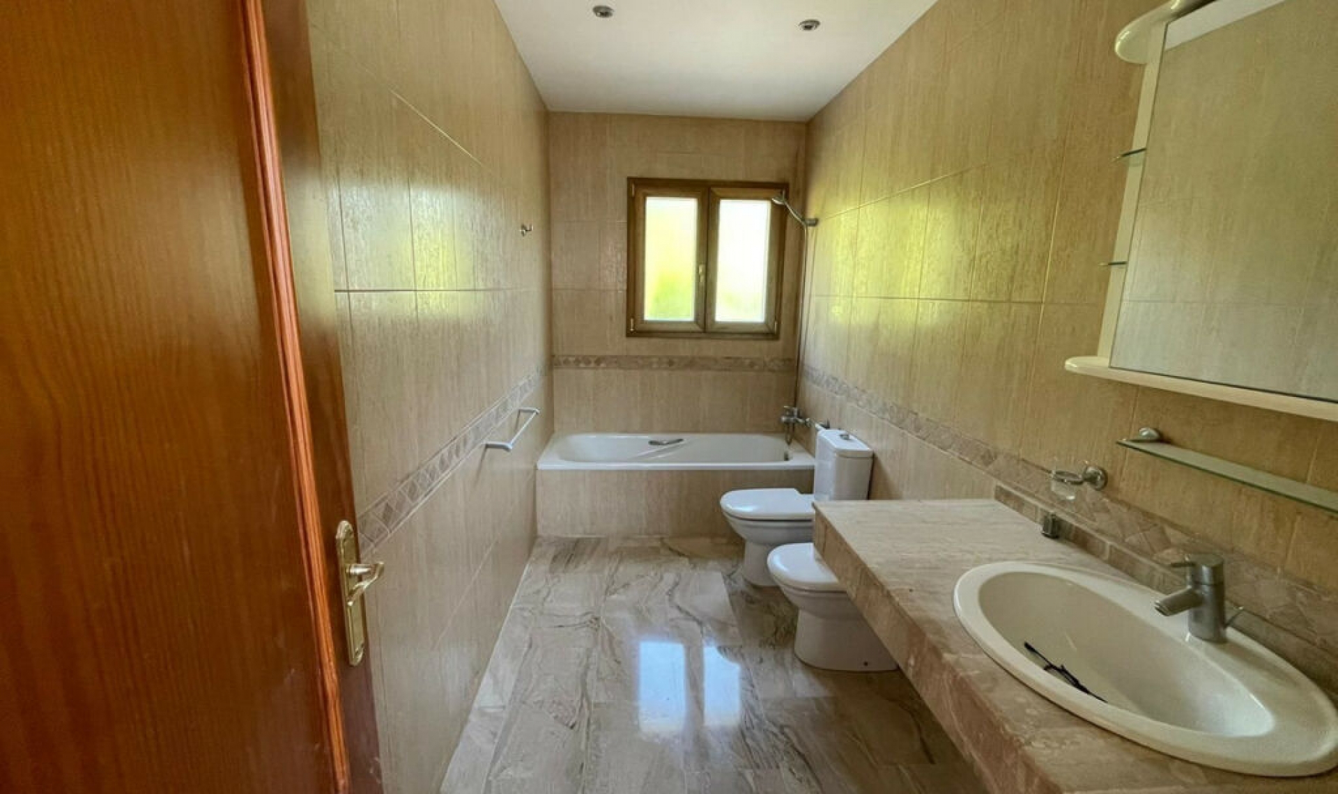 Resale - House -
Mijas