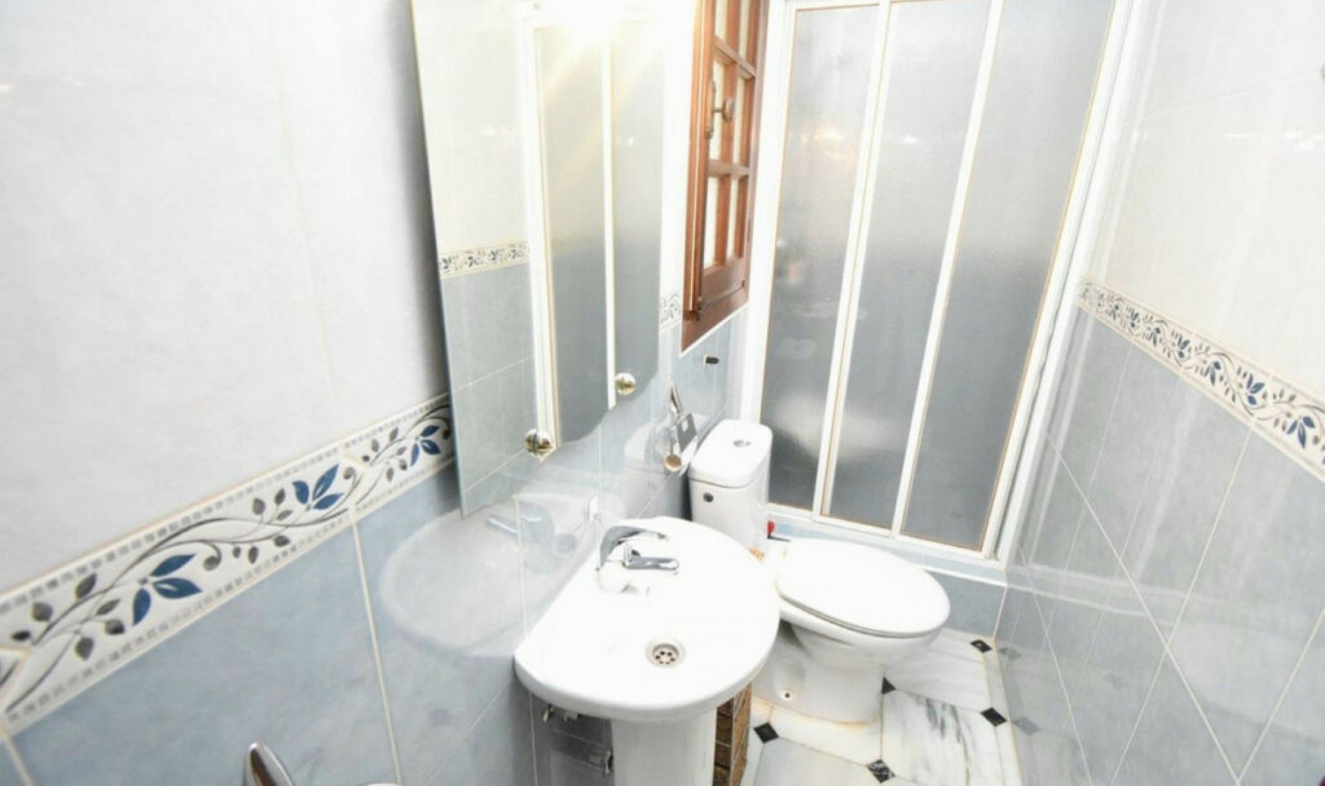 Resale - House -
Mijas
