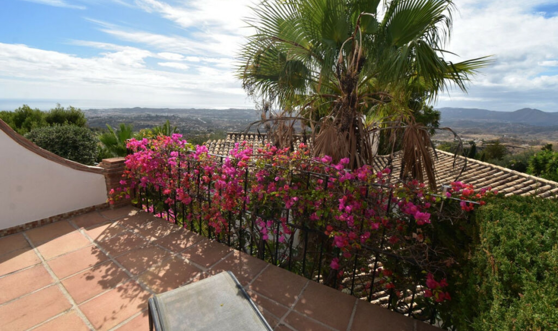 Resale - House -
Mijas