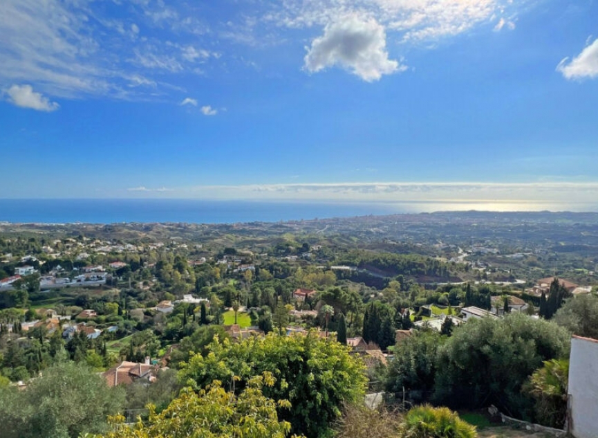 Resale - House -
Mijas