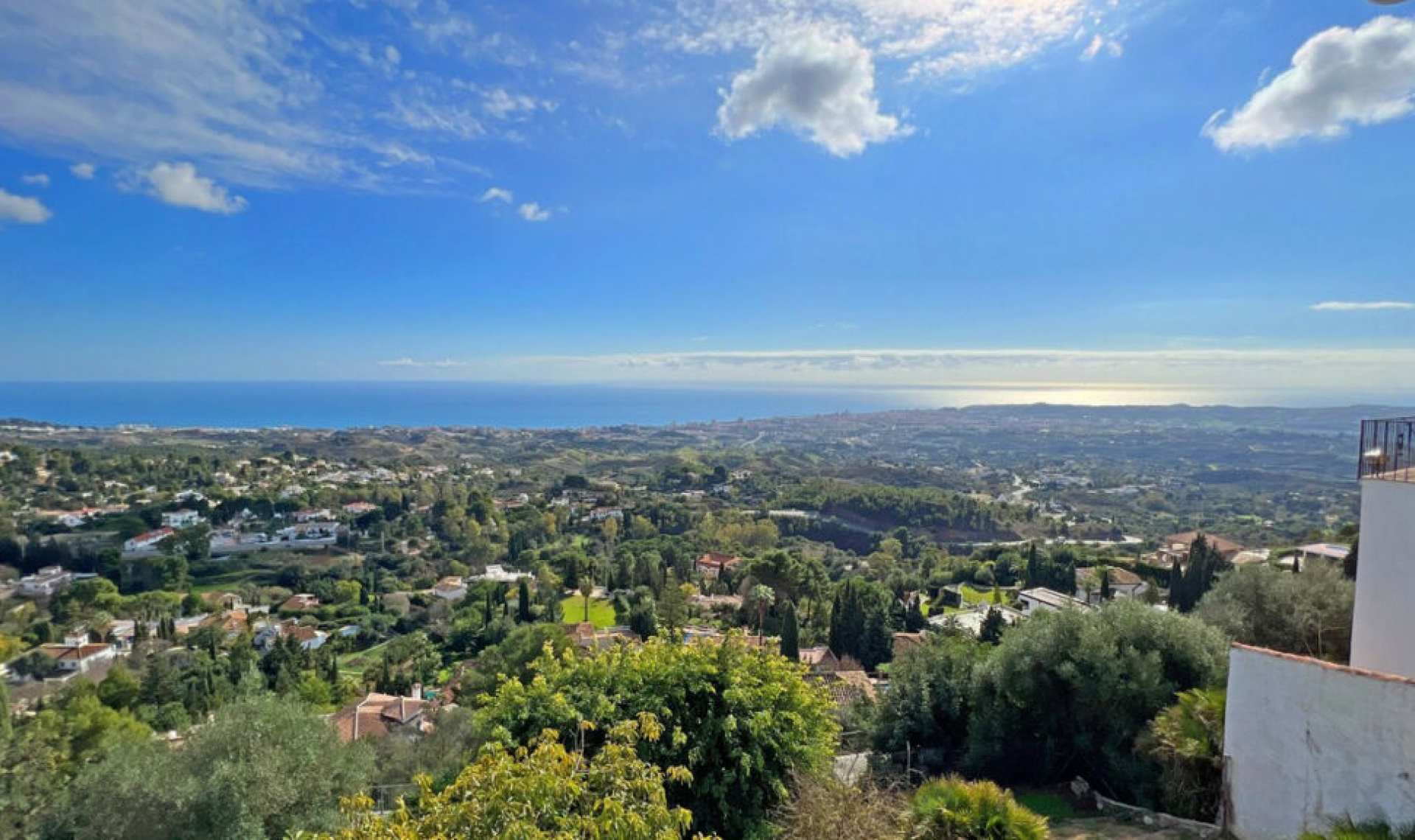 Resale - House -
Mijas