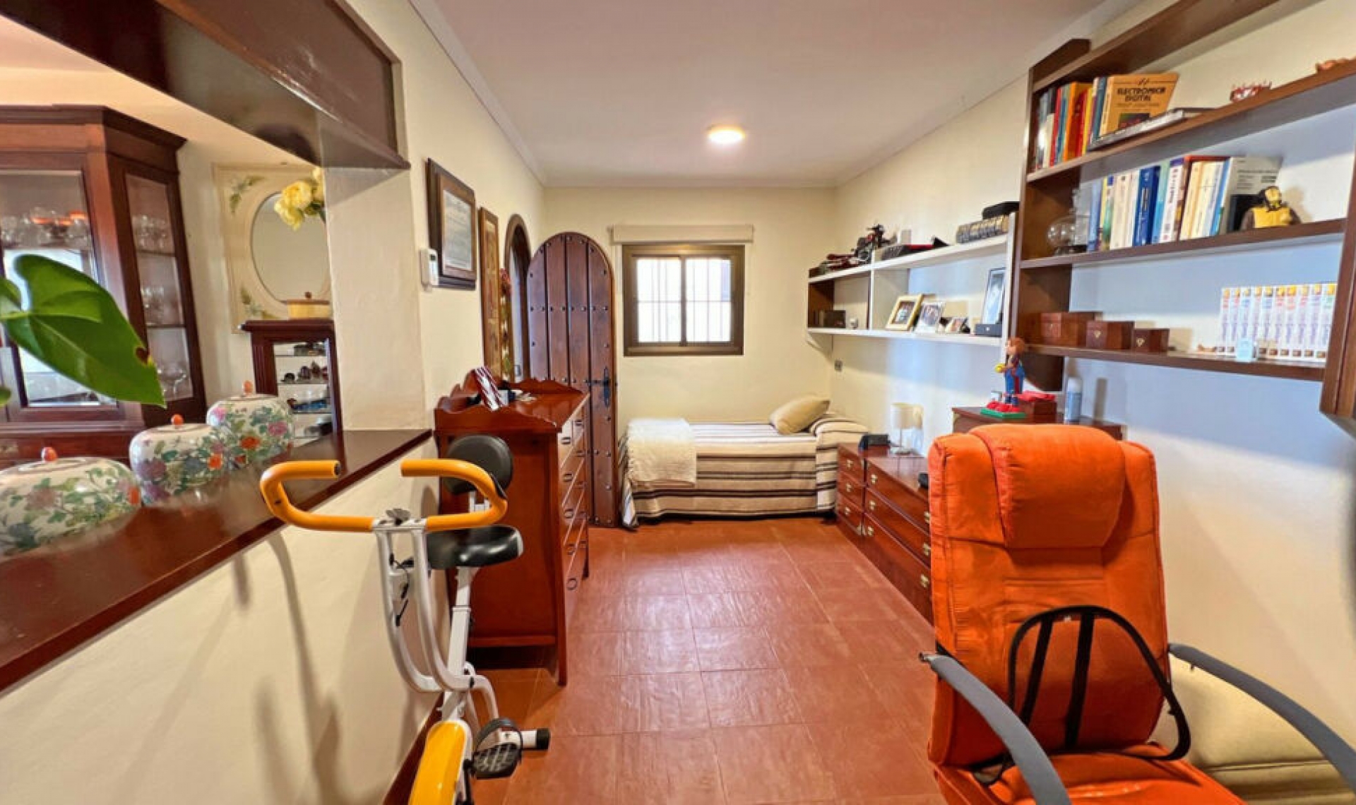 Resale - House -
Mijas