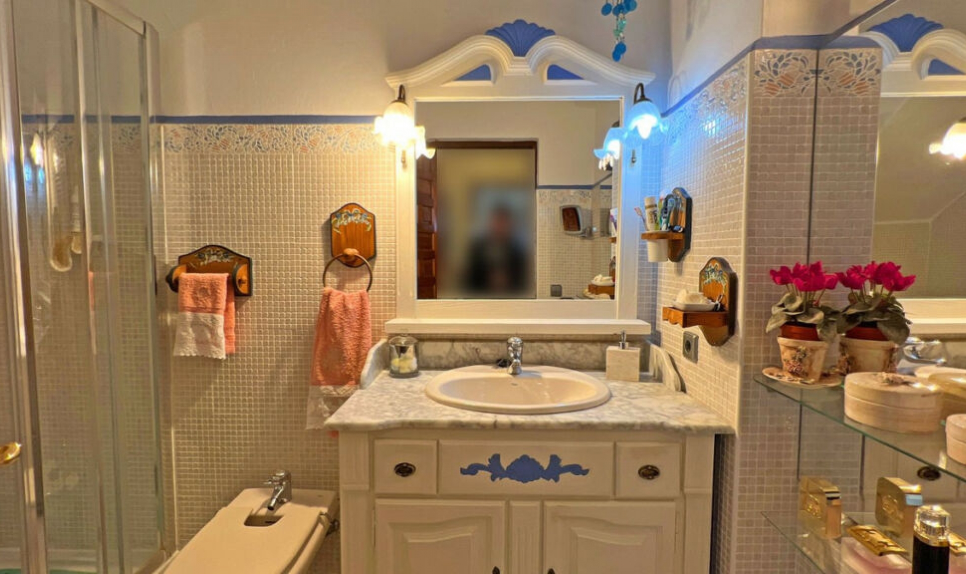 Resale - House -
Mijas