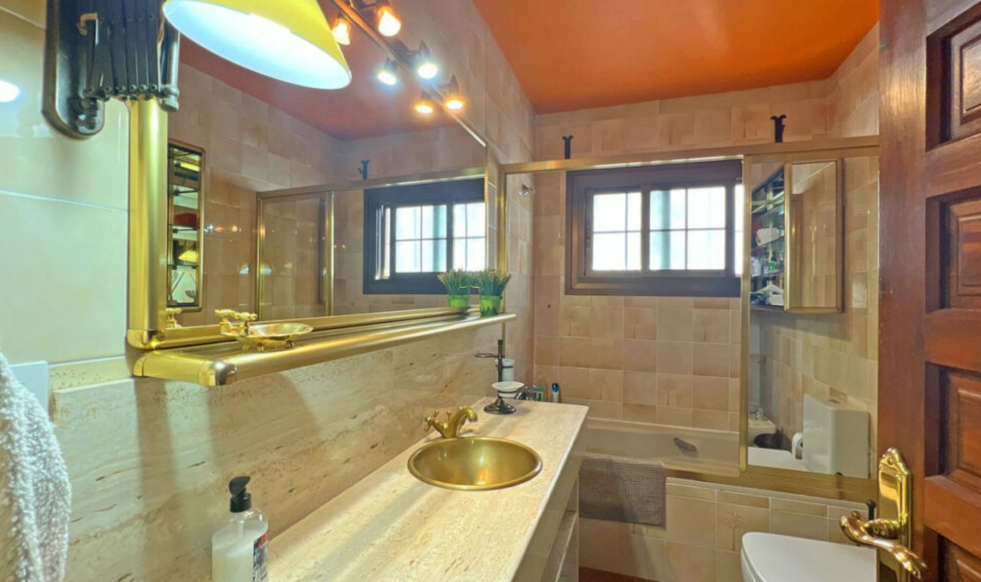 Resale - House -
Mijas