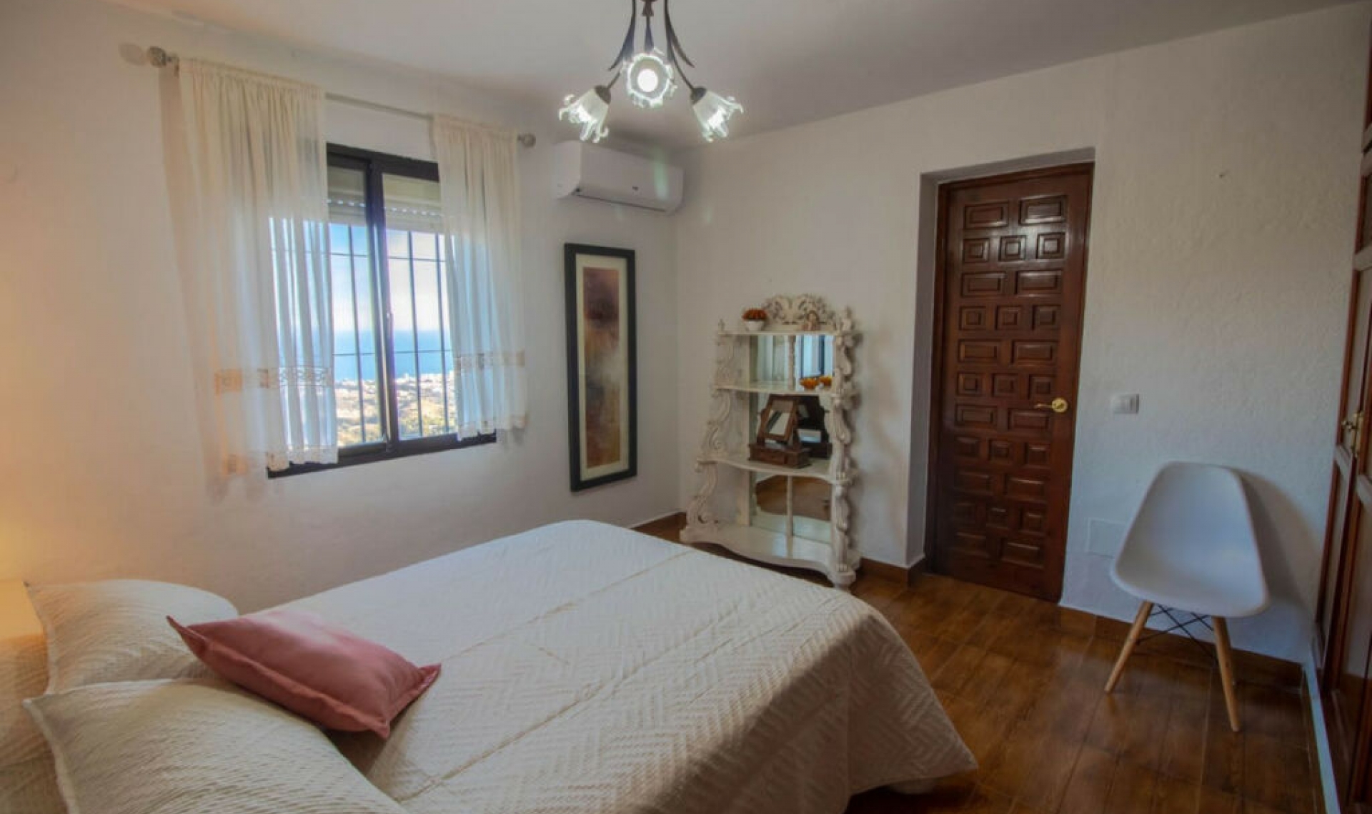 Resale - House -
Mijas