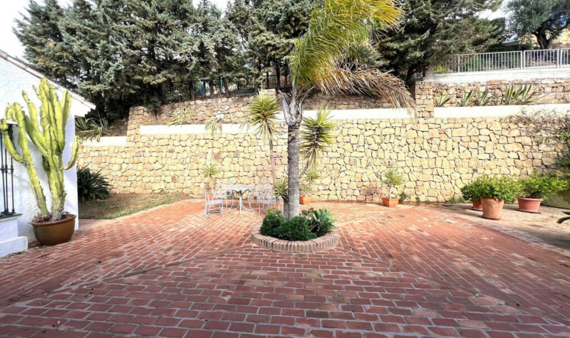 Resale - House -
Mijas