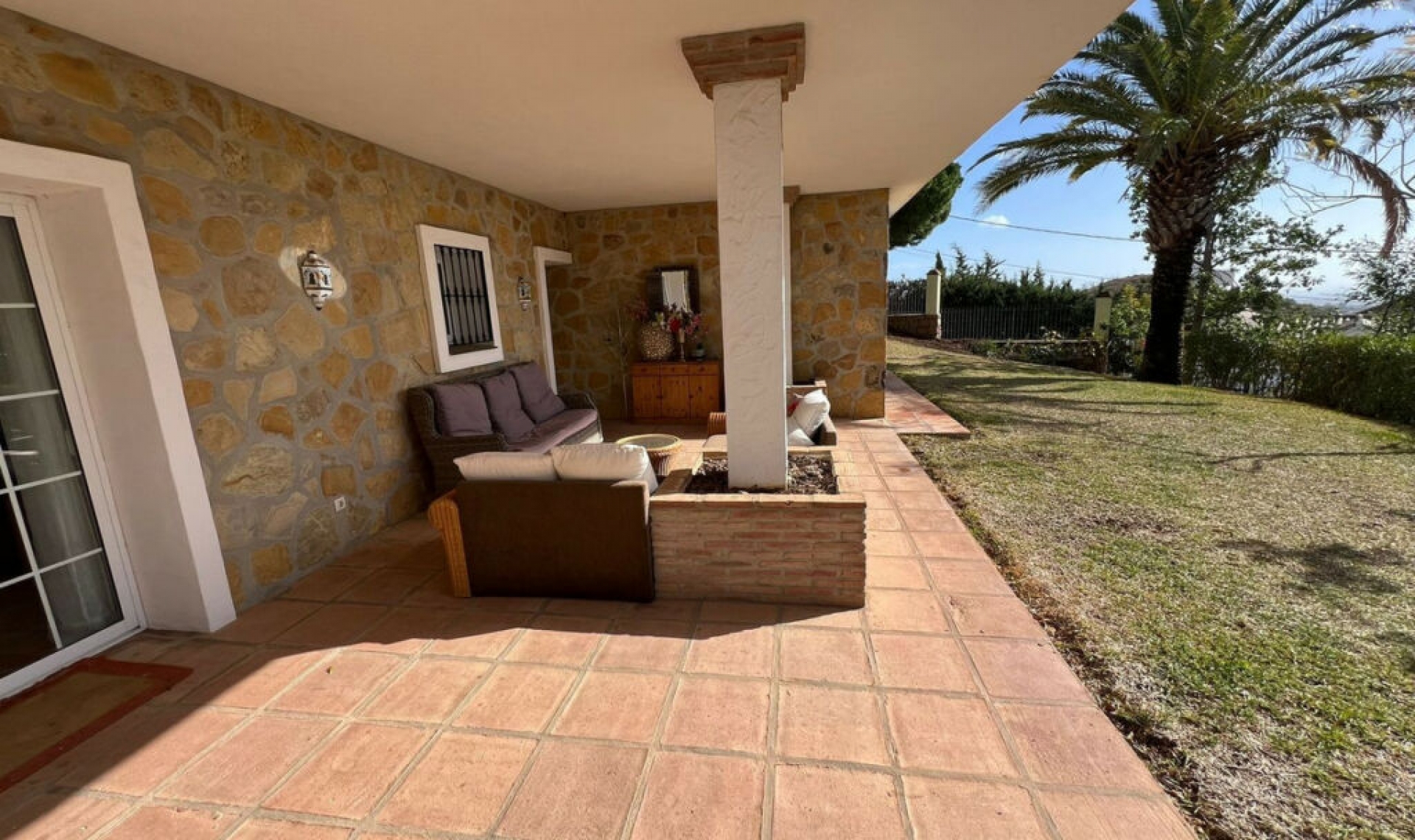 Resale - House -
Mijas