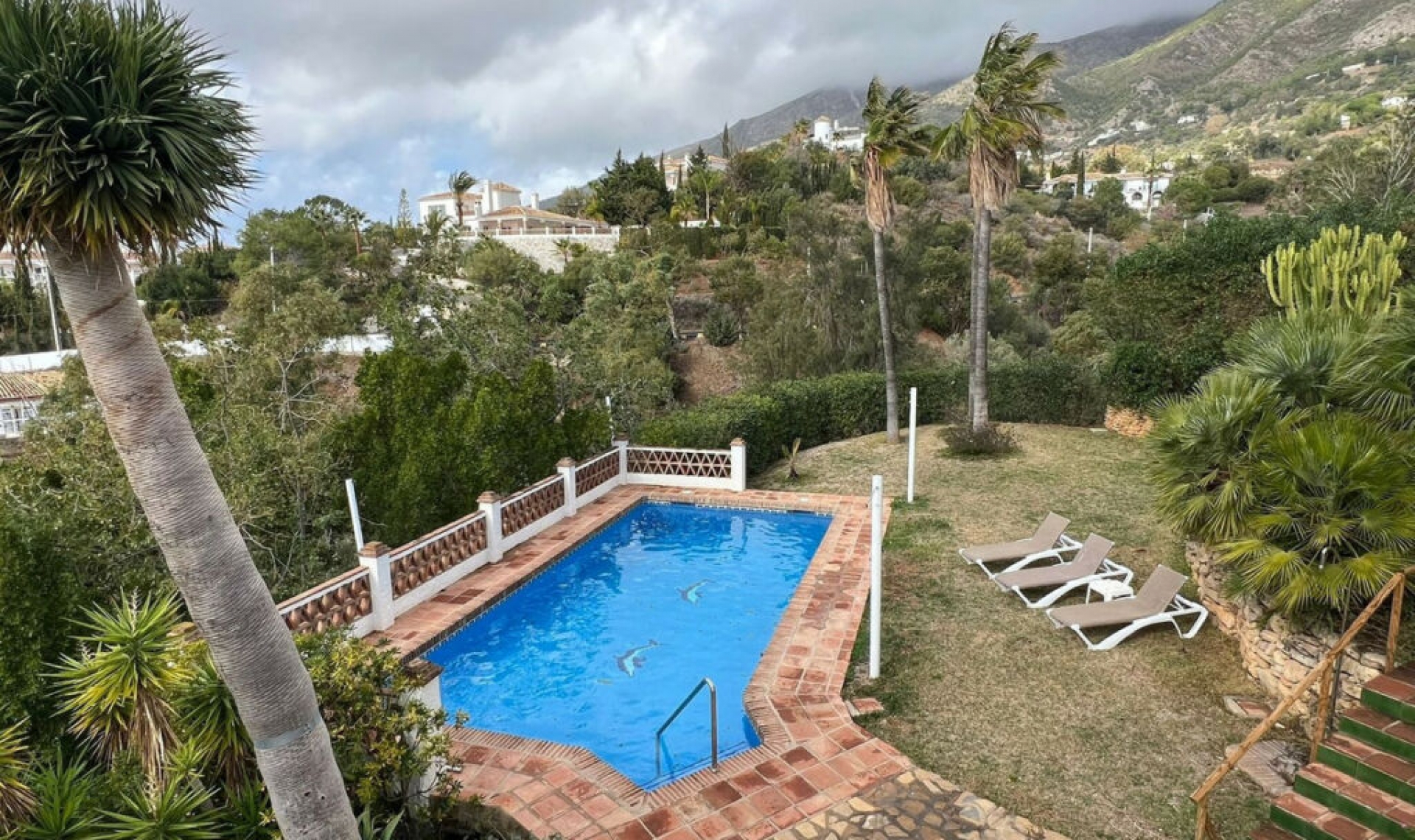 Resale - House -
Mijas