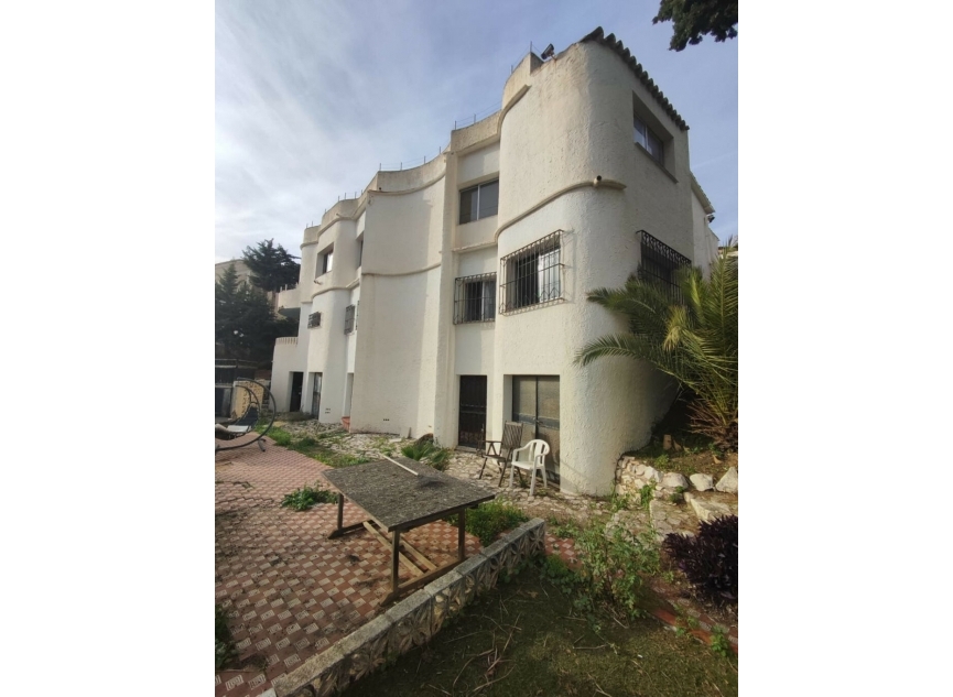 Resale - House -
Mijas
