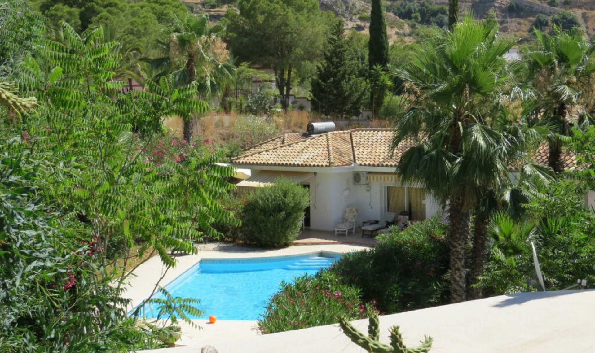 Resale - House -
Mijas