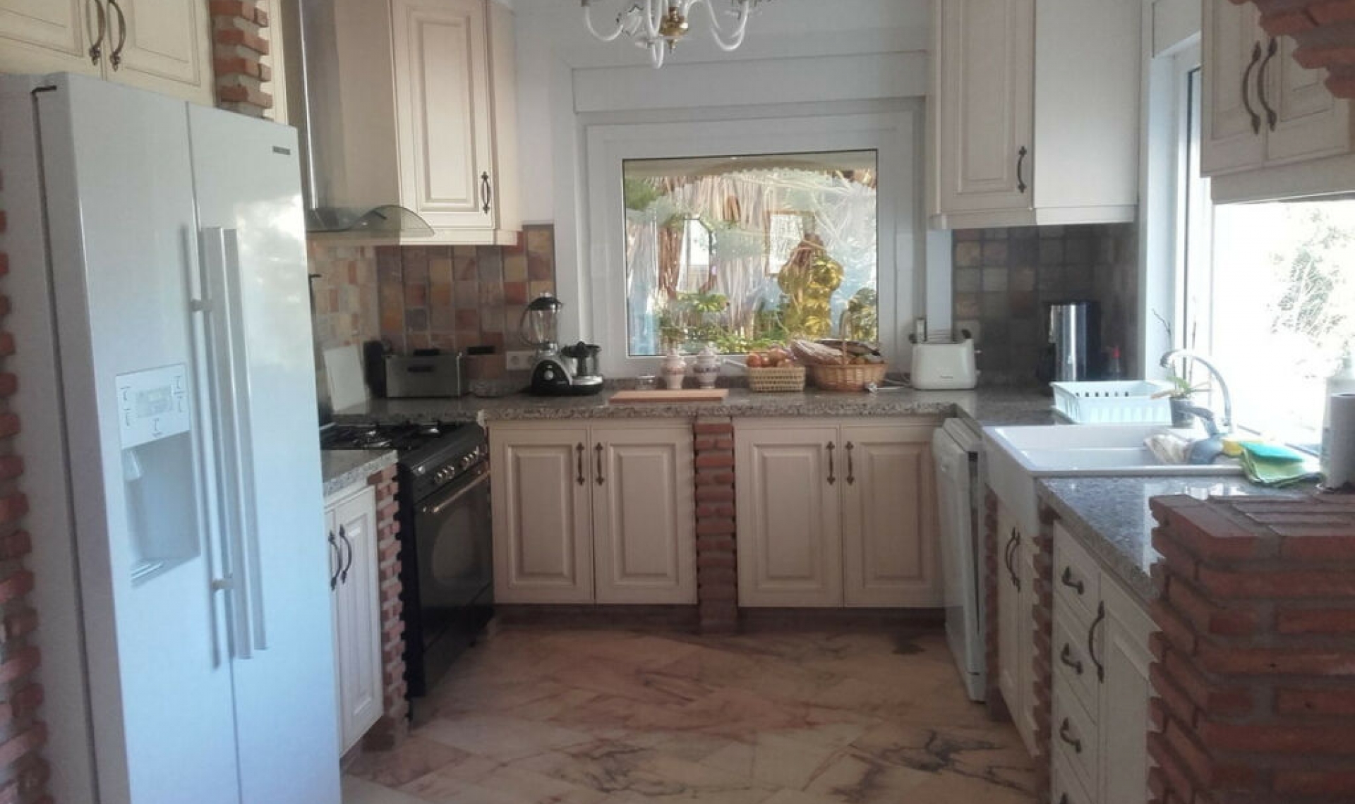 Resale - House -
Mijas