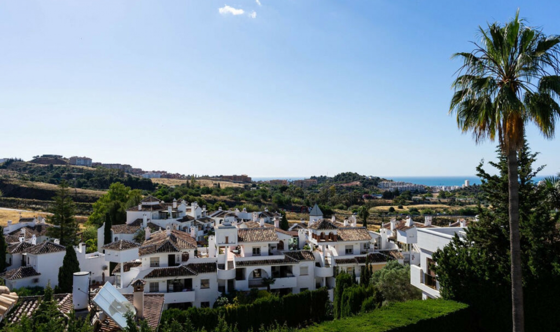 Resale - House -
Mijas