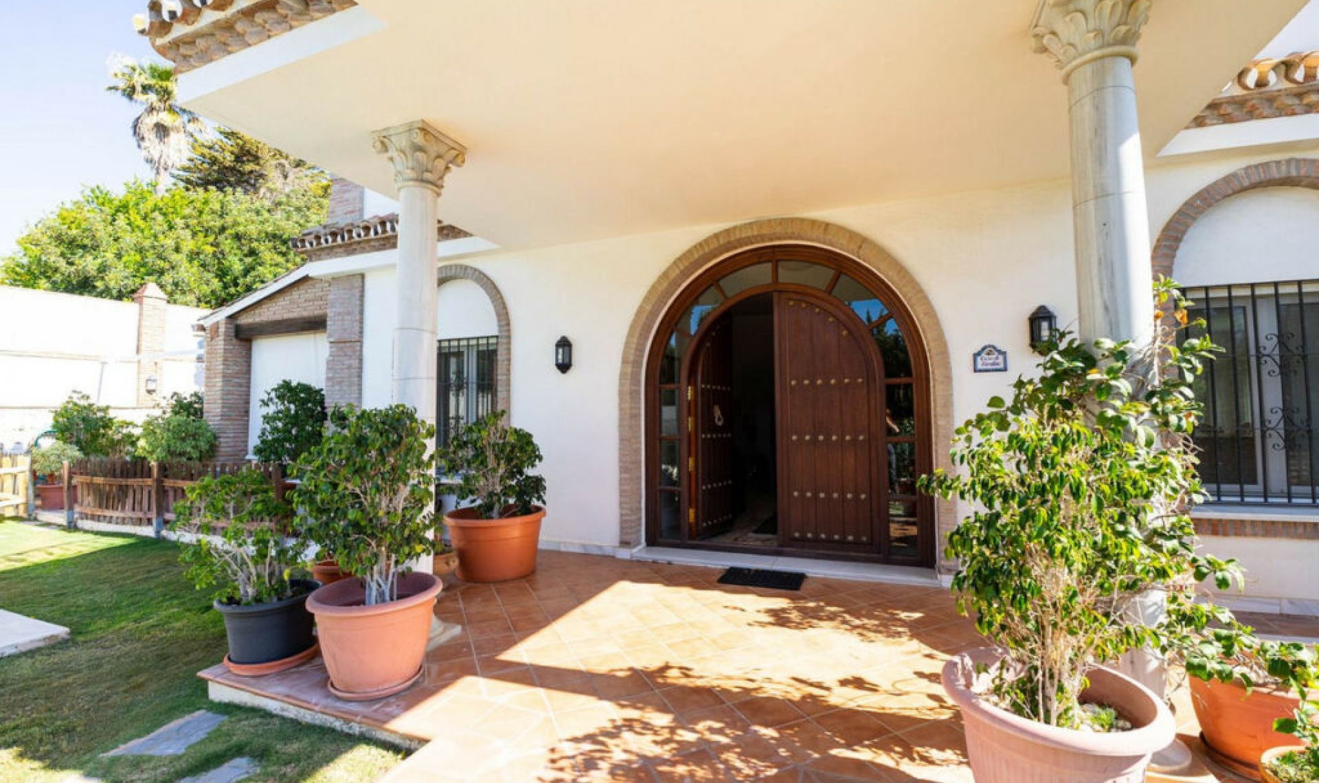 Resale - House -
Mijas