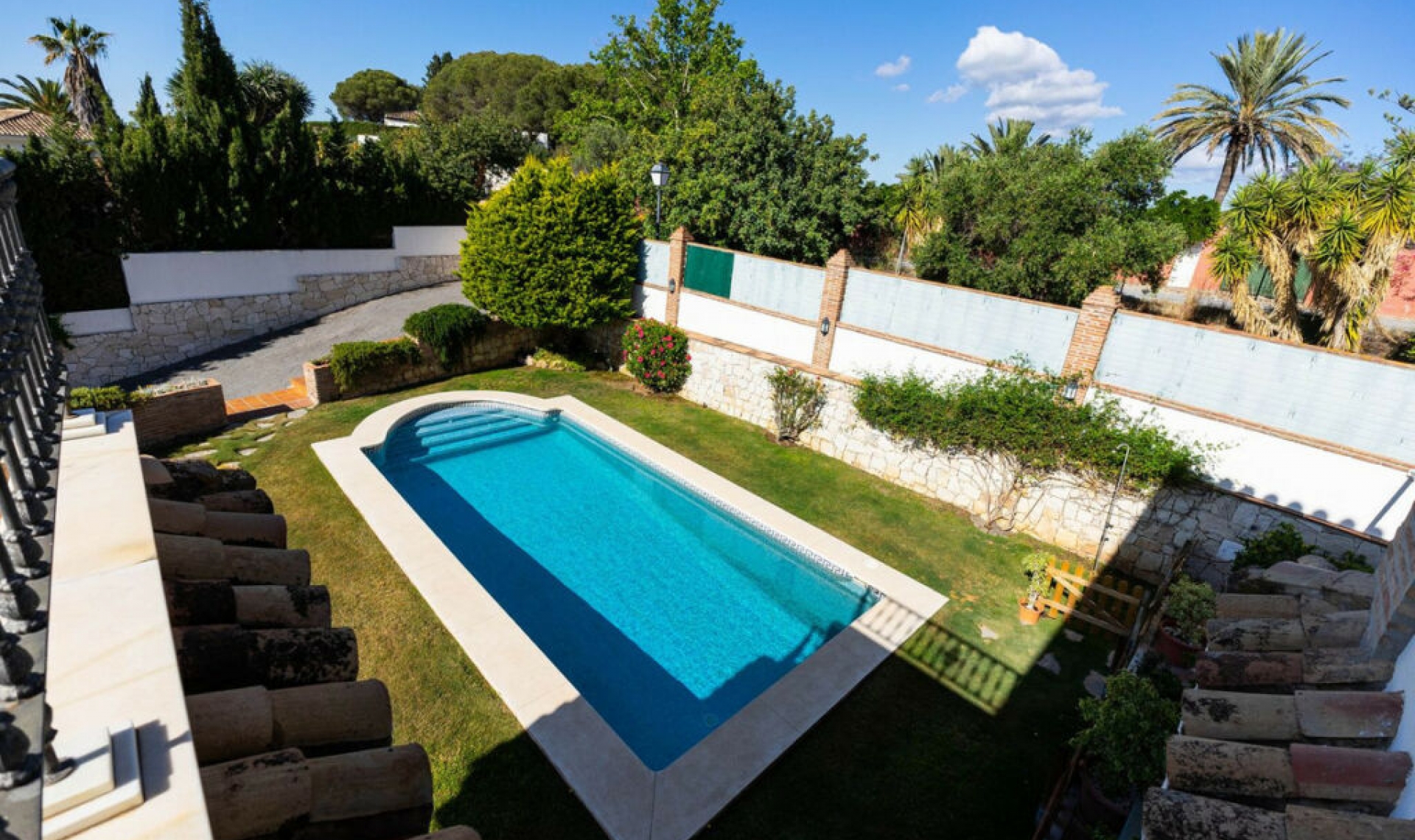 Resale - House -
Mijas