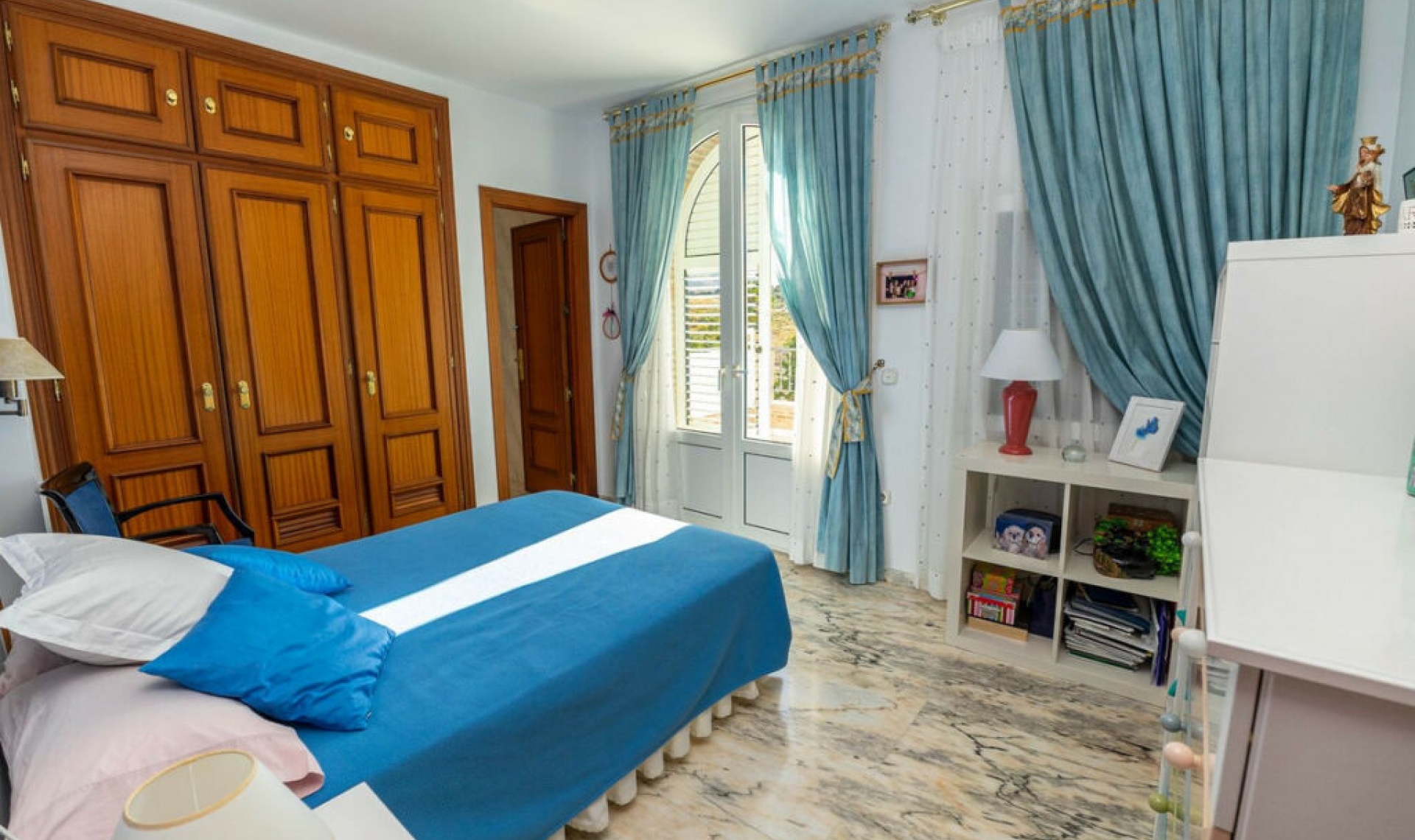 Resale - House -
Mijas