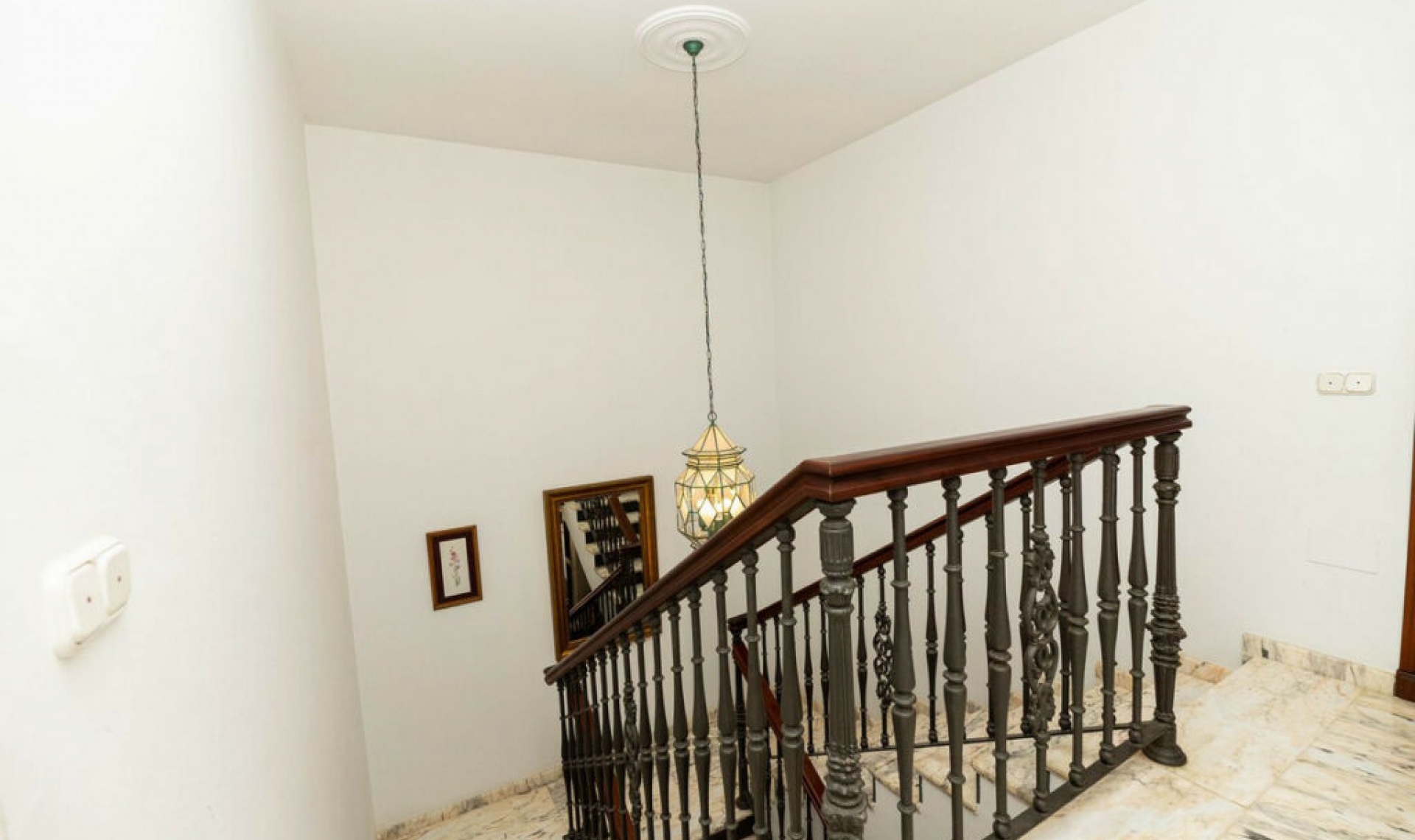 Resale - House -
Mijas