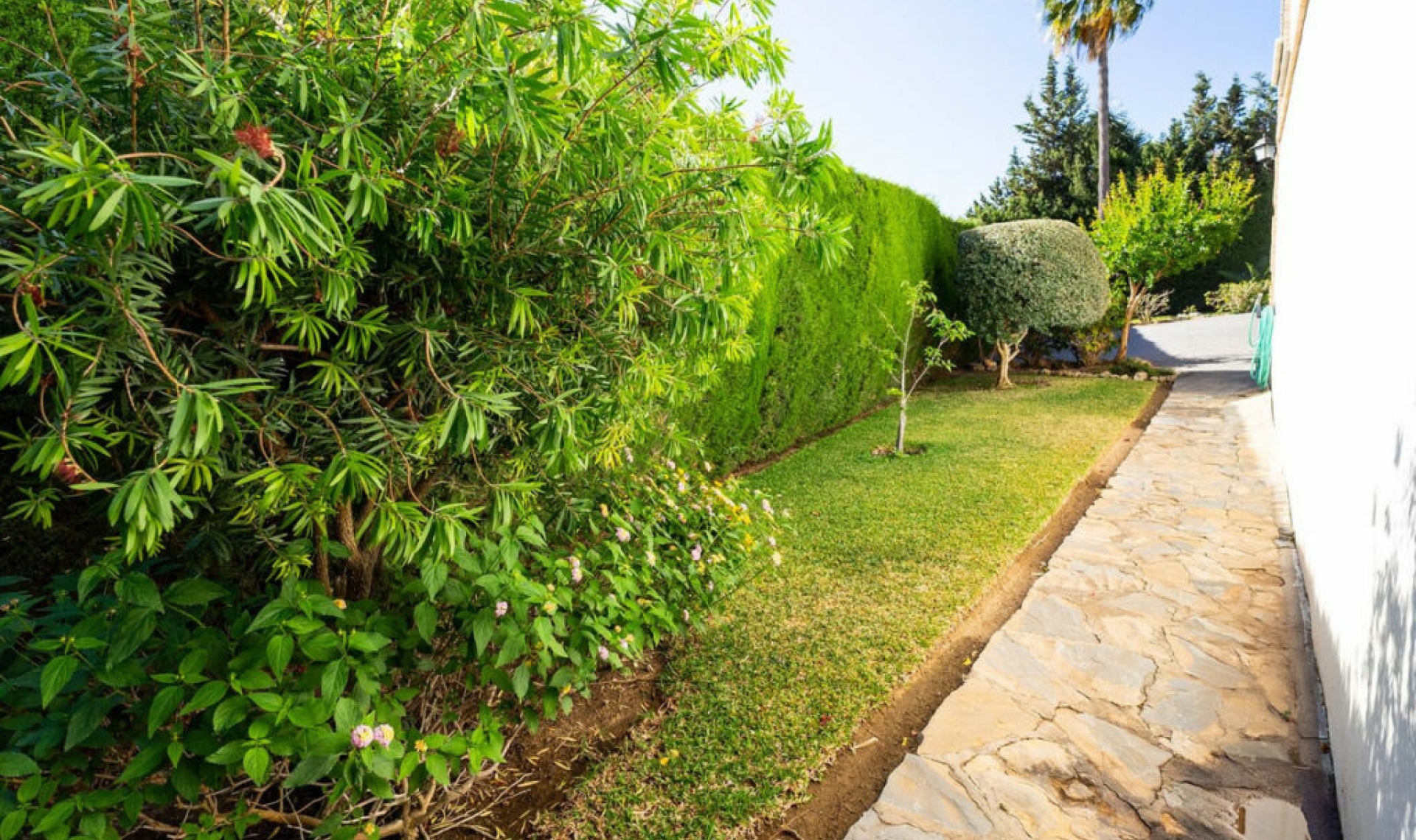 Resale - House -
Mijas