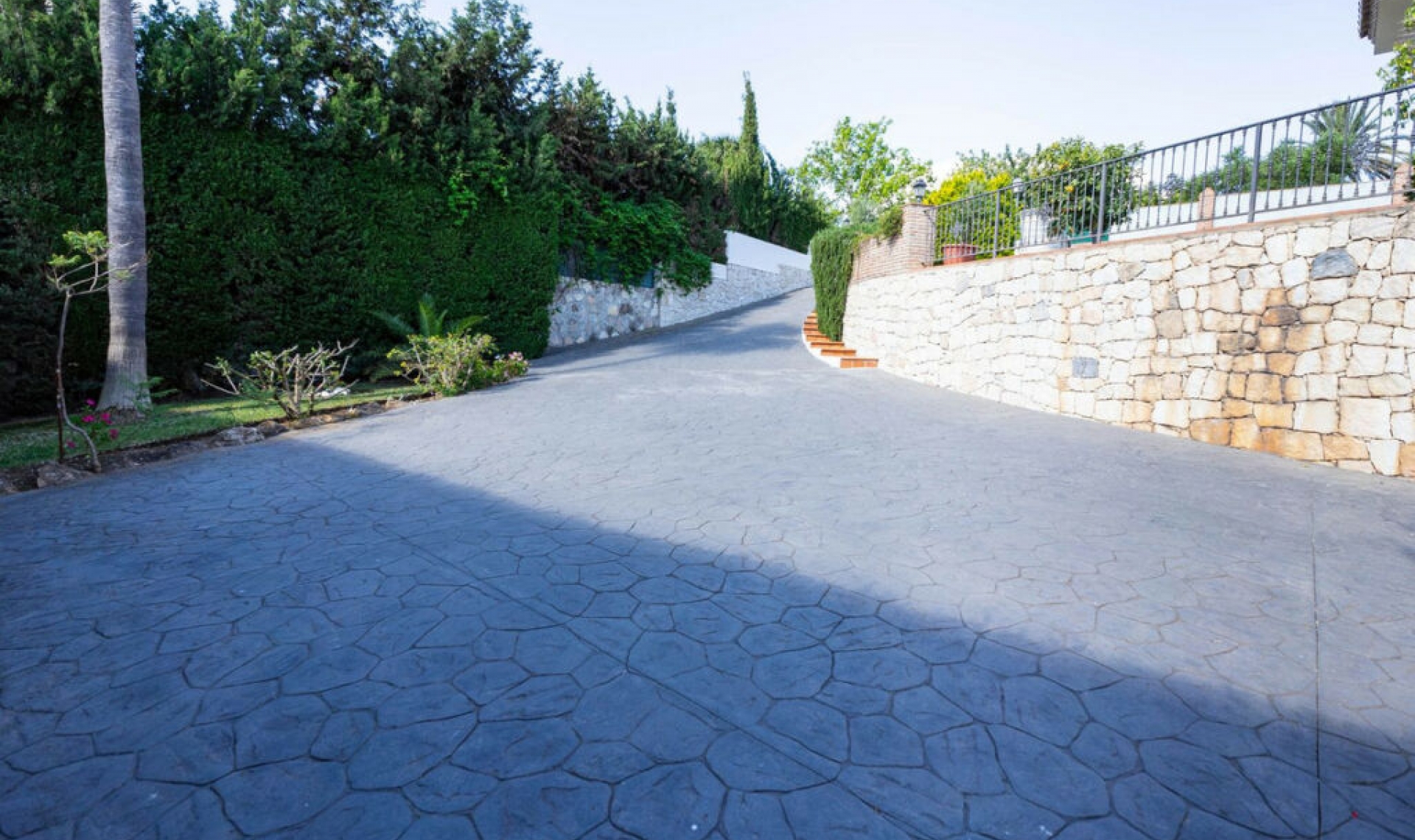 Resale - House -
Mijas