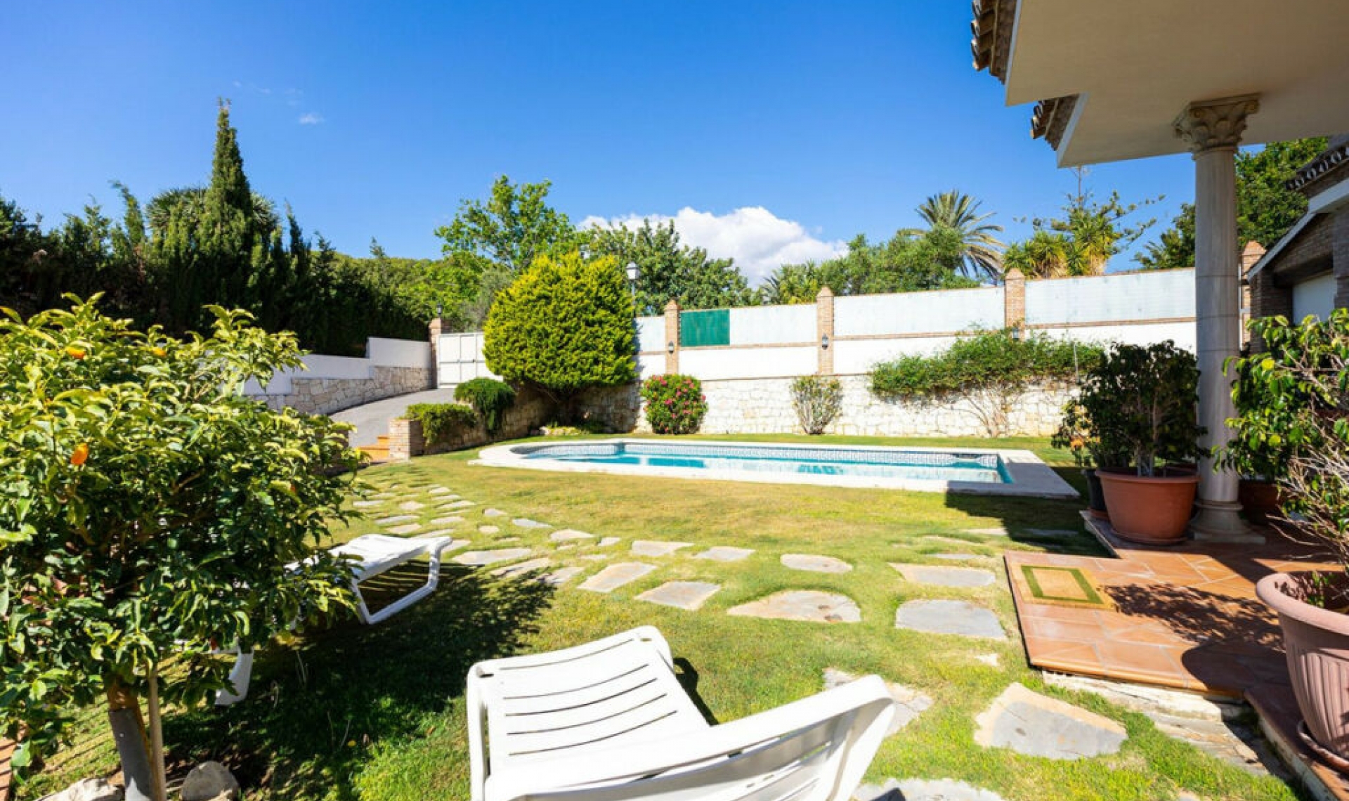 Resale - House -
Mijas