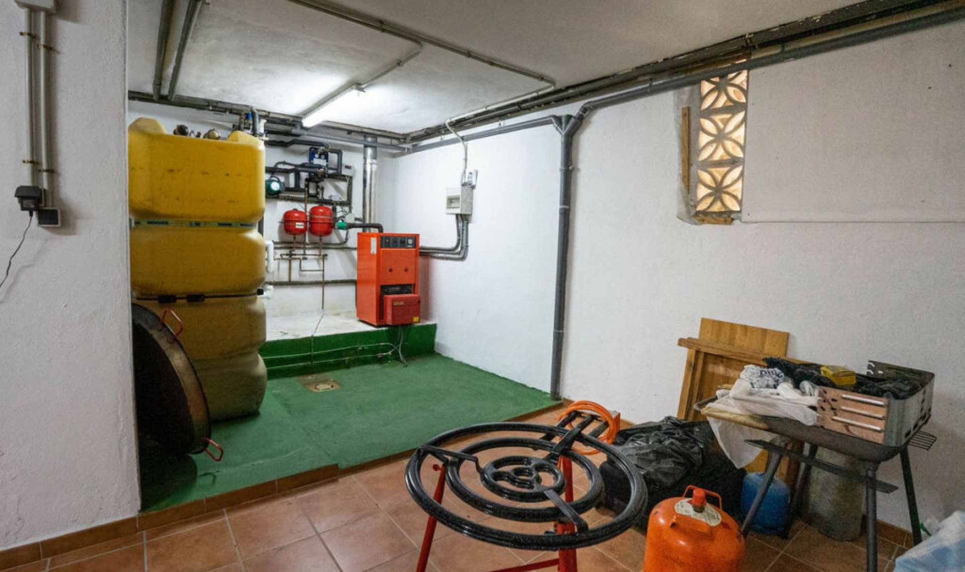 Resale - House -
Mijas