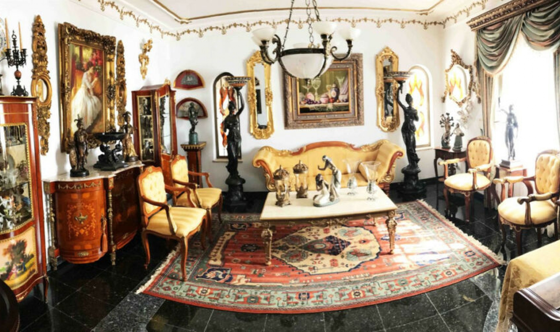 Resale - House -
Mijas