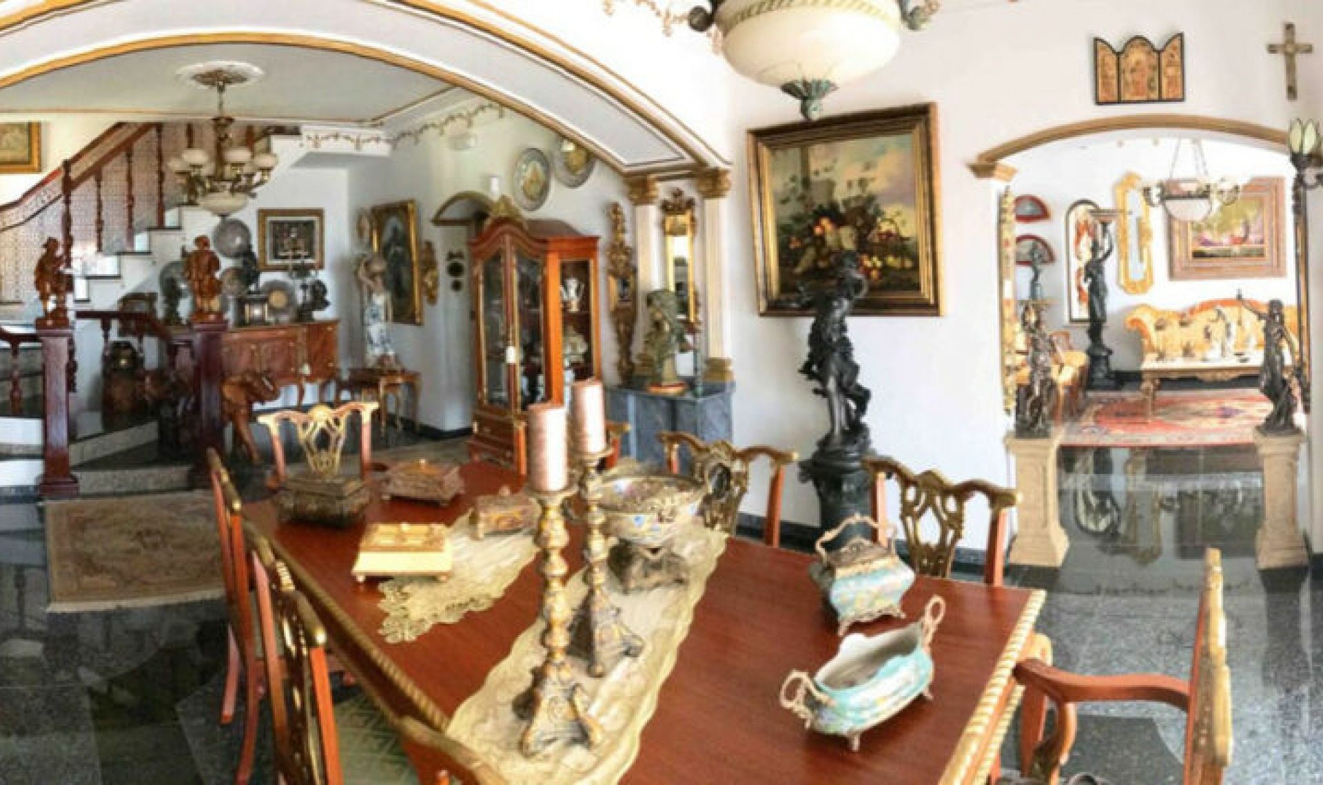 Resale - House -
Mijas